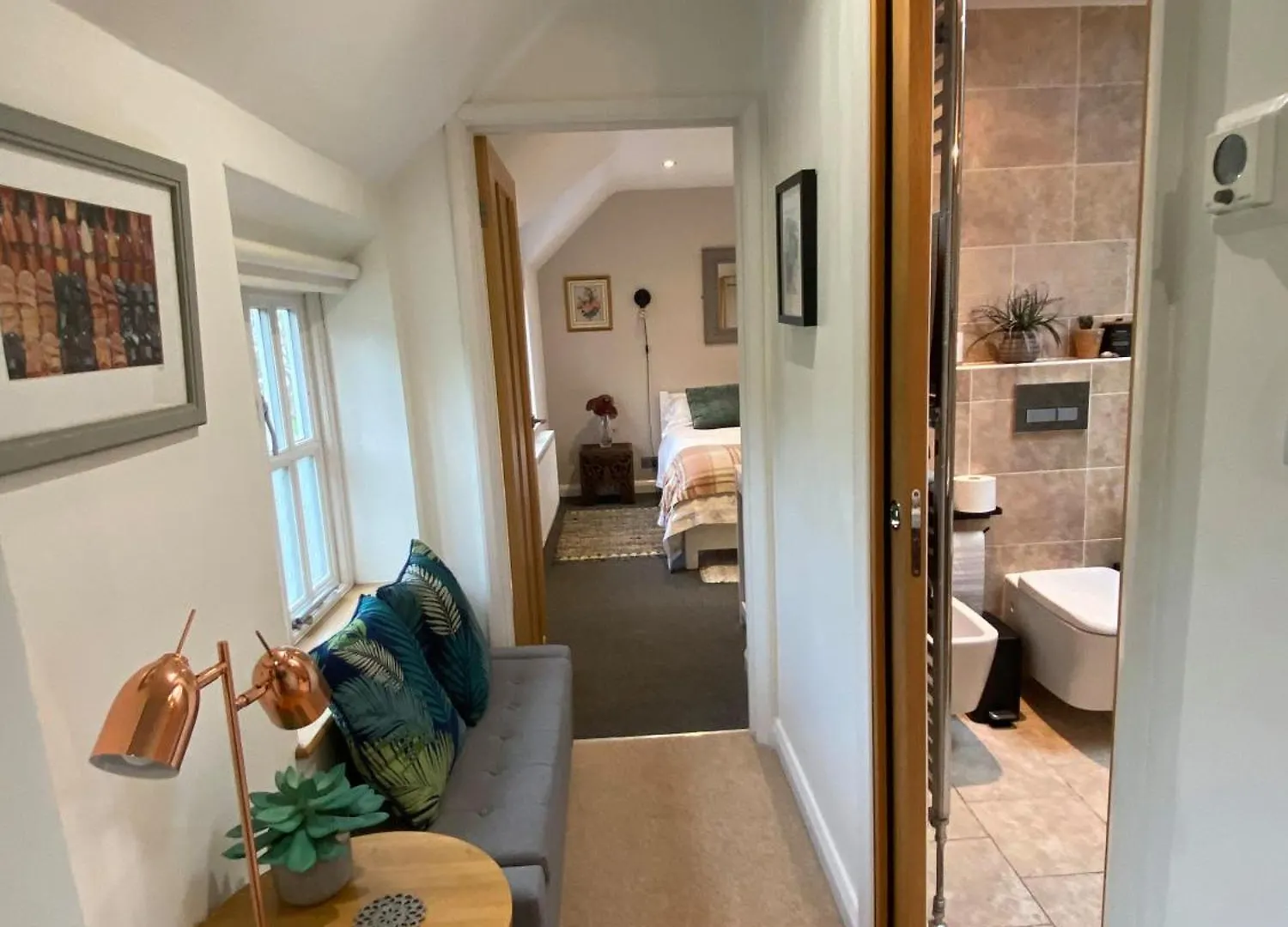 Cottage Guest House Nr Cheltenham On Cotswold Edge Churchdown Bed & Breakfast