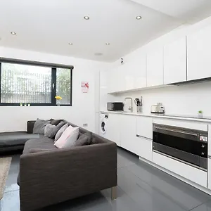  Guest house Pristine In Central United Kingdom