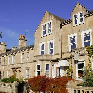 Lynwood House Bath